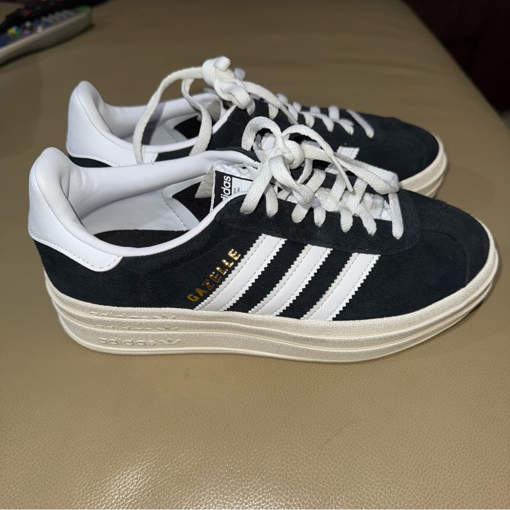 Adidas Gazelle Platform Women’s Sneakers – Black/White - Picture 3 of 6